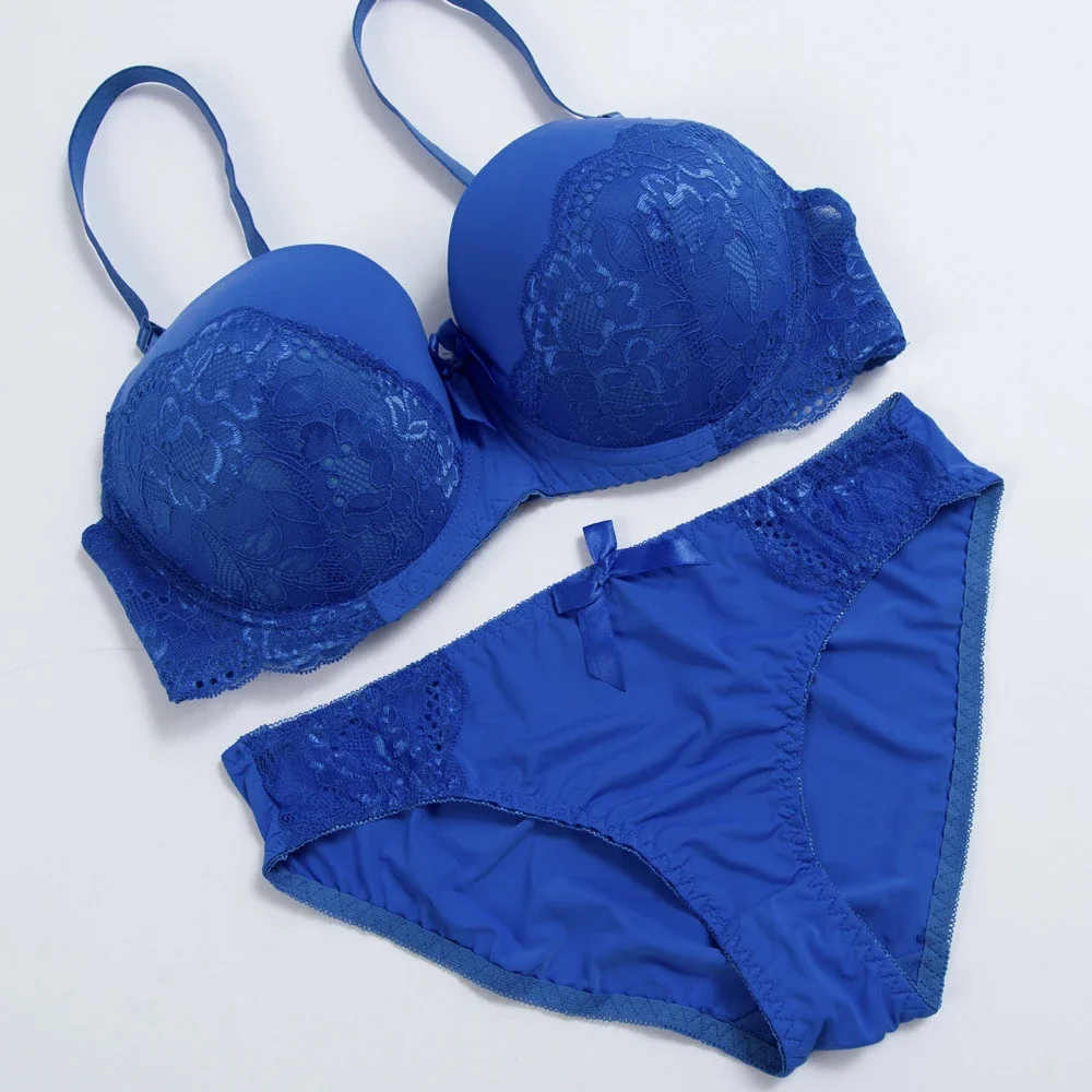 Plunge Bra Push Up - MOM 레이디 레이스 푸시업 브래지어 세트,